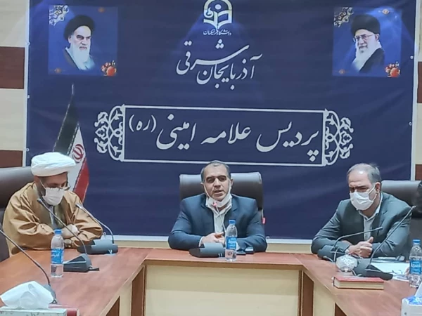 مراسم هفته کتاب و کتاب خوانی در پردیس علامه امینی دانشگاه فرهنگیان آذربایجانشرقی برگزار شد 7