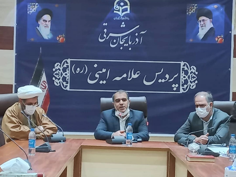 مراسم هفته کتاب و کتاب خوانی در پردیس علامه امینی دانشگاه فرهنگیان آذربایجانشرقی برگزار شد 7