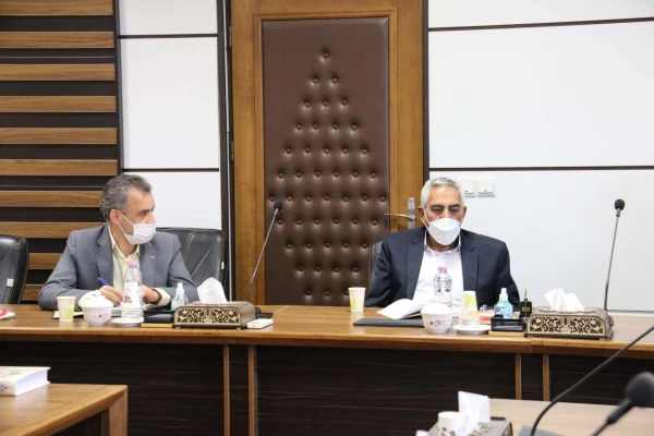 دیدار مدیر استانی دانشگاه فرهنگیان با سرپرست جدید دانشگاه یزد
 3