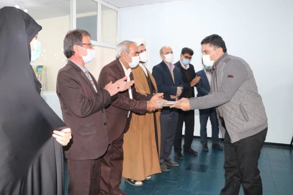 مراسم گرامیداشت هفته کتاب و کتاب خوانی و رونمایی از کتابخانه پردیس فاطمه الزهرا(س) دانشگاه فرهنگیان استان آذربایجان شرقی 2