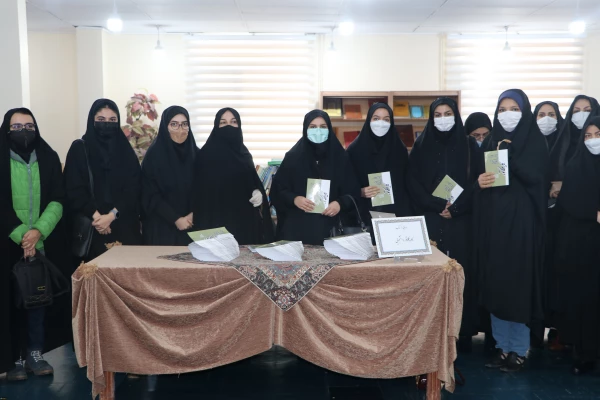 مراسم گرامیداشت هفته کتاب و کتاب خوانی و رونمایی از کتابخانه پردیس فاطمه الزهرا(س) دانشگاه فرهنگیان استان آذربایجان شرقی 3