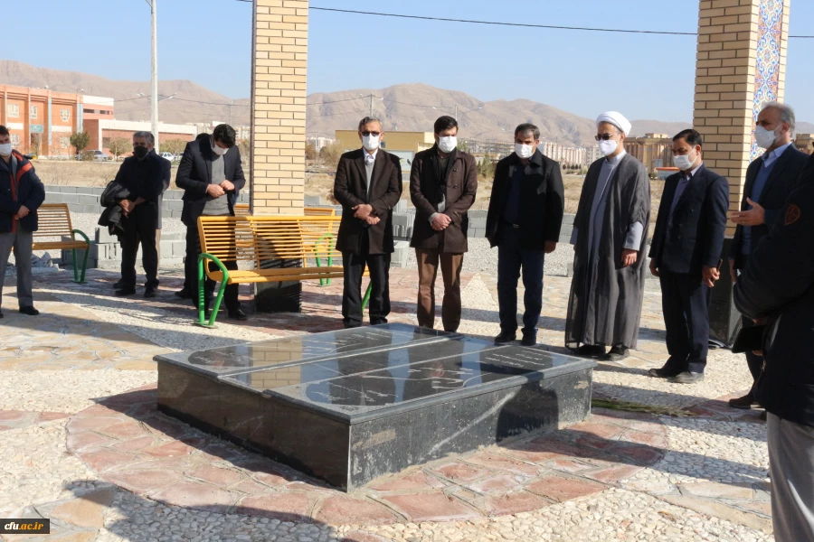 هفته بسیج و تجدید میثاق با شهدای گمنام و نشست کمیته فرهنگی بسیج با عنوان( راهکارهای امید آفرینی در نسل جوان)  در دانشگاه فرهنگیان خراسان شمالی برگزار گردید. 2