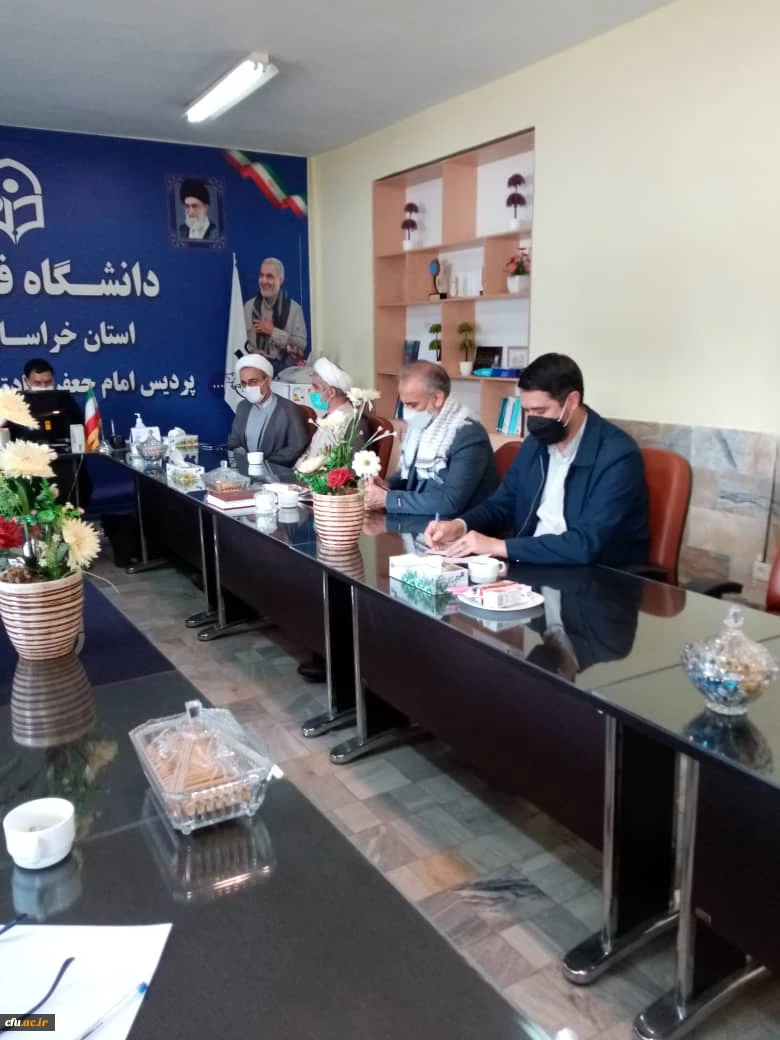 هفته بسیج و تجدید میثاق با شهدای گمنام و نشست کمیته فرهنگی بسیج با عنوان( راهکارهای امید آفرینی در نسل جوان)  در دانشگاه فرهنگیان خراسان شمالی برگزار گردید. 2