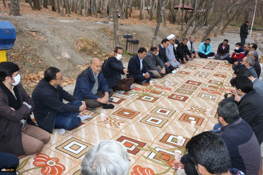 هفته بسیج و تجدید میثاق با شهدای گمنام و نشست کمیته فرهنگی بسیج با عنوان( راهکارهای امید آفرینی در نسل جوان)  در دانشگاه فرهنگیان خراسان شمالی برگزار گردید. 2