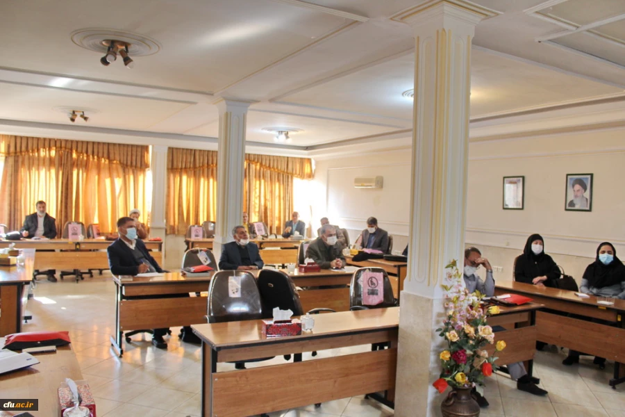 برگزاری کارگاه آشنایی با چگونگی تدوین کرسی های نظریه پردازی، نقد و مناظره 3