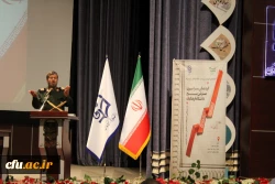 مهم ترین وظیفه امروز بسیج اساتید حفظ مرزهای فکری و عقیدتی دانشجویان در برابر تجاوز دشمنان می باشد. 3