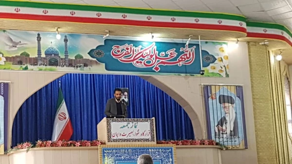 
مسئول بسیج دانشجویی دانشگاه فرهنگیان سیستان وبلوچستان ، سخنران پیش از خطبه های نماز جمعه این هفته زاهدان شد.
 2