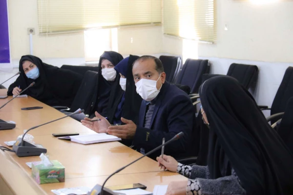 نشست آسیب شناسی درس کارورزی
 5