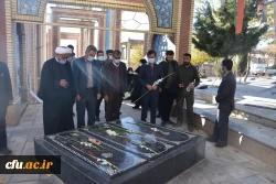 تجدید میثاق استادان، دانشجویان و کارکنان با آرمان های امام و شهدا
 3