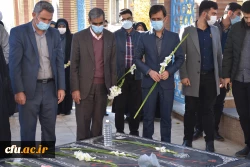 تجدید میثاق استادان، دانشجویان و کارکنان با آرمان های امام و شهدا
 4