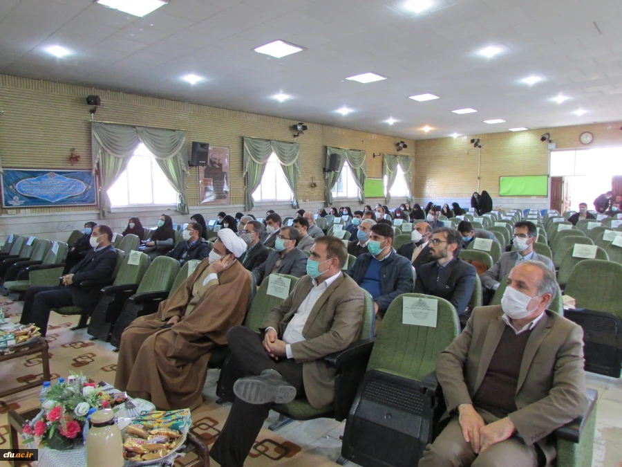 مراسم گرامی داشت هفته بسیج در دانشگاه فرهنگیان استان مرکزی برگزار شد 5