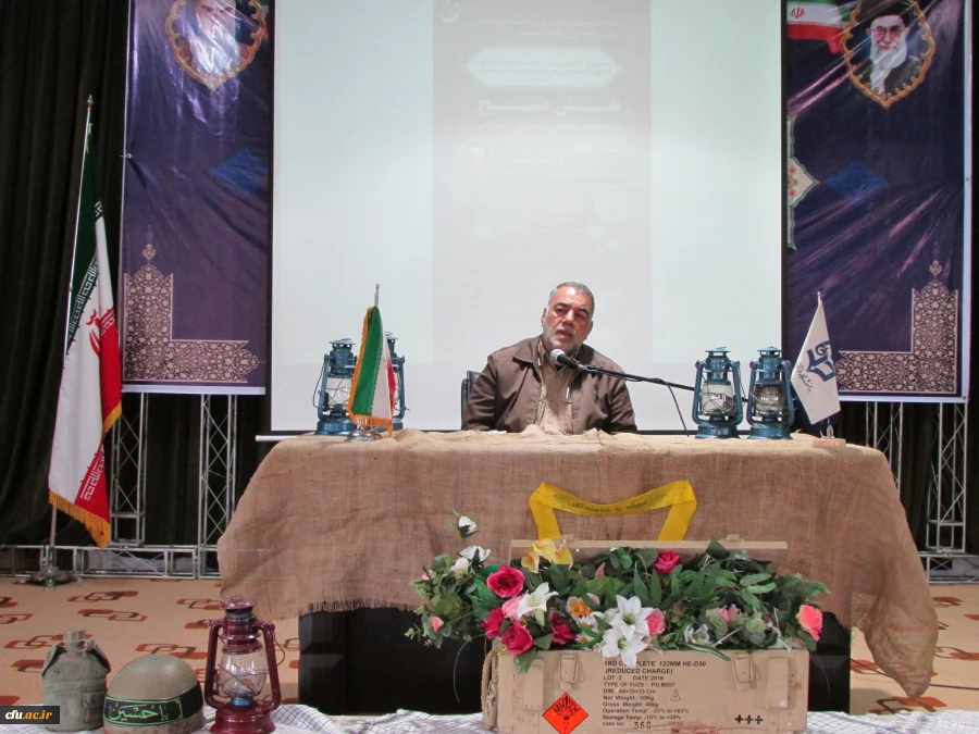 مراسم گرامی داشت هفته بسیج در دانشگاه فرهنگیان استان مرکزی برگزار شد 6