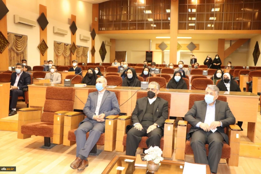 جذب و به کارگیری مدیران کارآمد و اثربخش از اهداف اصلی کانون های توسعه و ارزیابی در دانشگاه فرهنگیان است 8