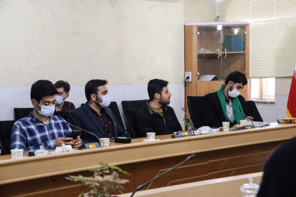 مسئول بسیج دانشجویی پردیس حضرت فاطمه الزهراء (س) یزد معرفی شد؛
 9