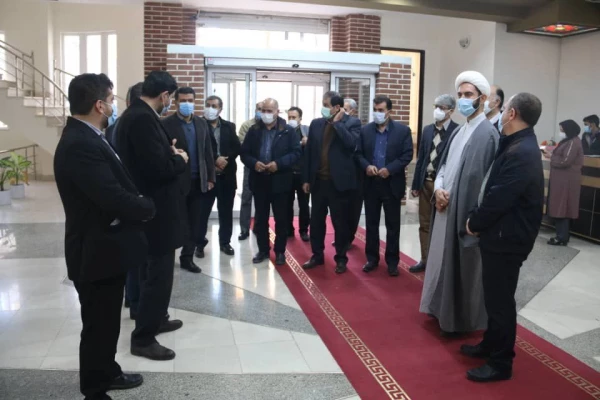 بازدید اعضای هیات علمی و کارکنان دانشگاه فرهنگیان کردستان از کتابخانه امام خامنه ای سنندج
 2