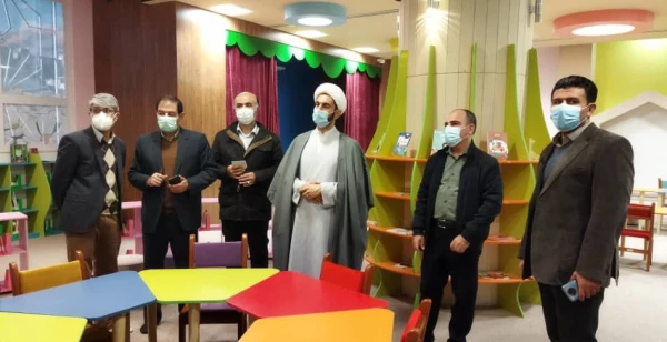 بازدید اعضای هیات علمی و کارکنان دانشگاه فرهنگیان کردستان از کتابخانه امام خامنه ای سنندج
 3