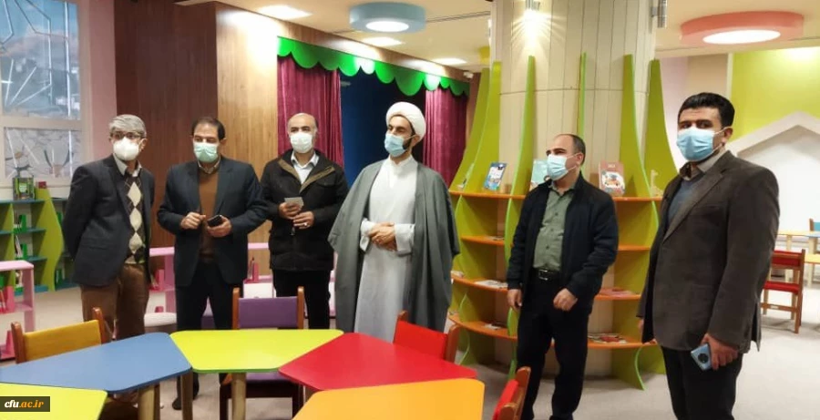 بازدید اعضای هیات علمی و کارکنان دانشگاه فرهنگیان کردستان از کتابخانه امام خامنه ای سنندج
 3