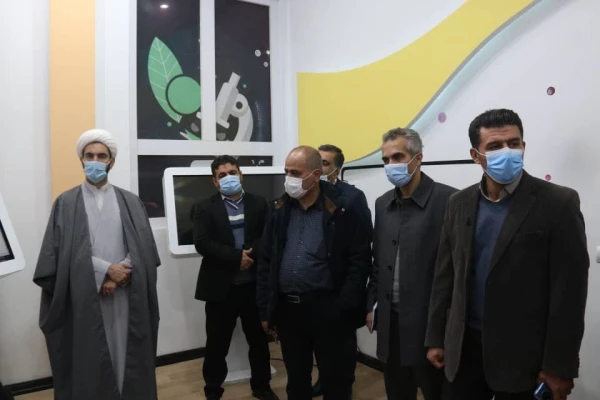بازدید اعضای هیات علمی و کارکنان دانشگاه فرهنگیان کردستان از کتابخانه امام خامنه ای سنندج
 4