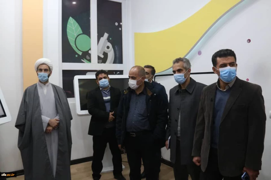 بازدید اعضای هیات علمی و کارکنان دانشگاه فرهنگیان کردستان از کتابخانه امام خامنه ای سنندج
 4