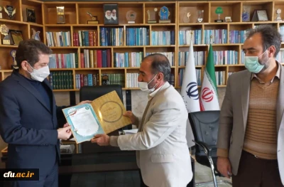 توسط سرپرست مدیریت امور پردیس های دانشگاه فرهنگیان کرمانشاه صورت گرفت:

قدردانی از مدیر کل آموزش و پرورش استان