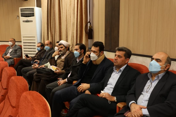 سومین نشست تخصصی تبیینی با موضوع چالش ها و فرصت های رسانه و فضای مجازی در حوزه فرهنگ و تربیت برگزار شد 4