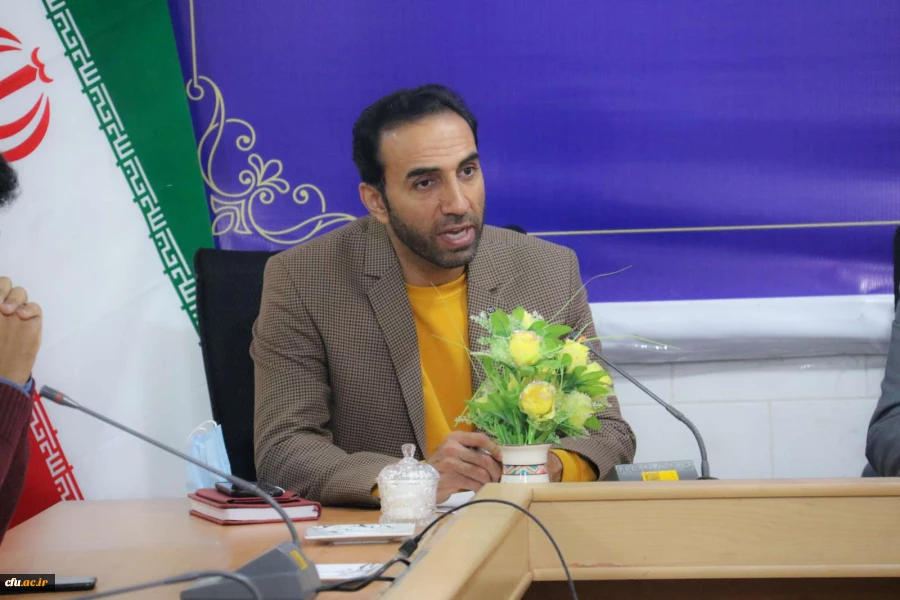 نشست منتخبان دومین دوره انتخابات الکترونیکی کانون ها و انجمن ها با مسوؤلان دانشگاه
 4