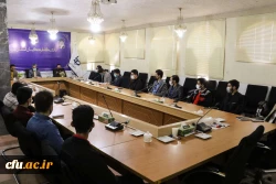 نشست منتخبان دومین دوره انتخابات الکترونیکی کانون ها و انجمن ها با مسوؤلان دانشگاه
 7