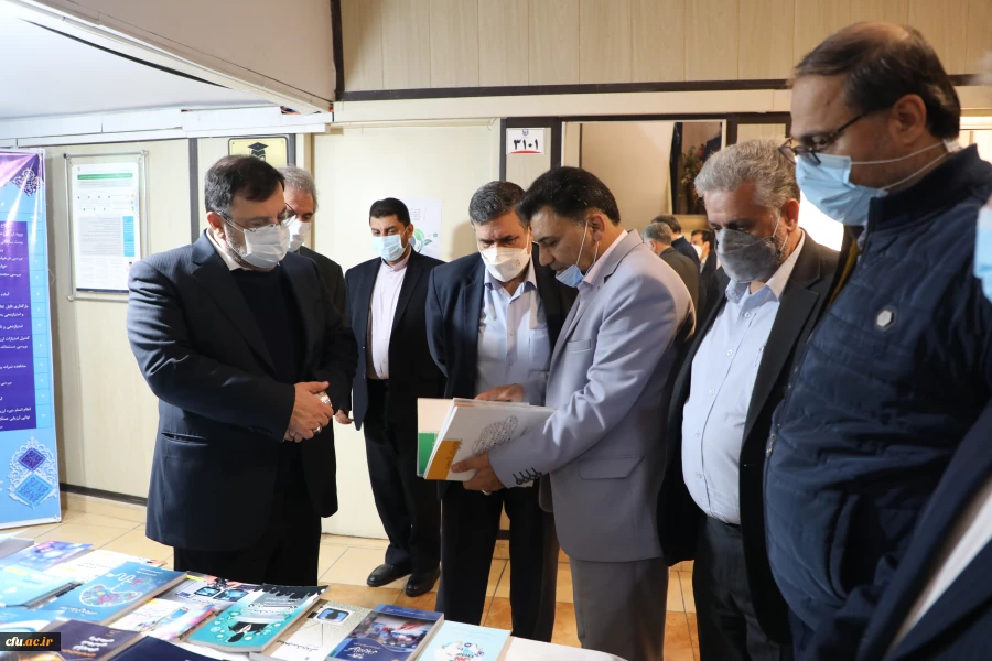 نشست های تخصصی تبیینی با موضوع چالش ها و فرصت های رسانه و فضای مجازی 
 2