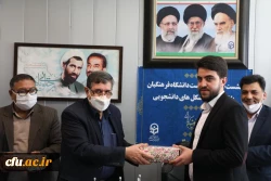  دانشگاه فرهنگیان با ۱۵۰۰ تشکل دانشجویی یکی از دانشگاه های برتر در حوزه های فرهنگی، اجتماعی و سیاسی است    12