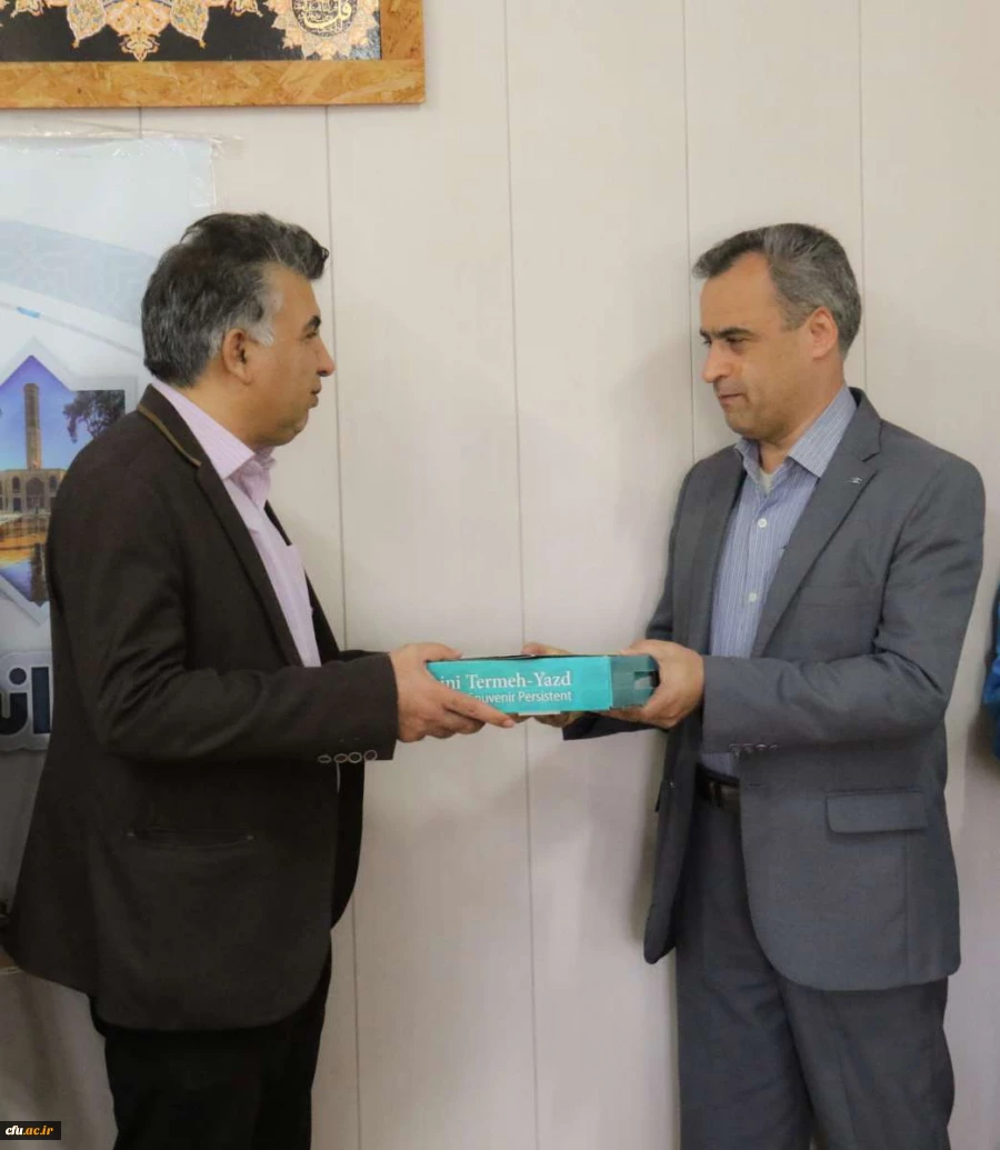 تجلیل از کارکنان حوزه مالی پردیس های استانی دانشگاه فرهنگیان یزد
 3