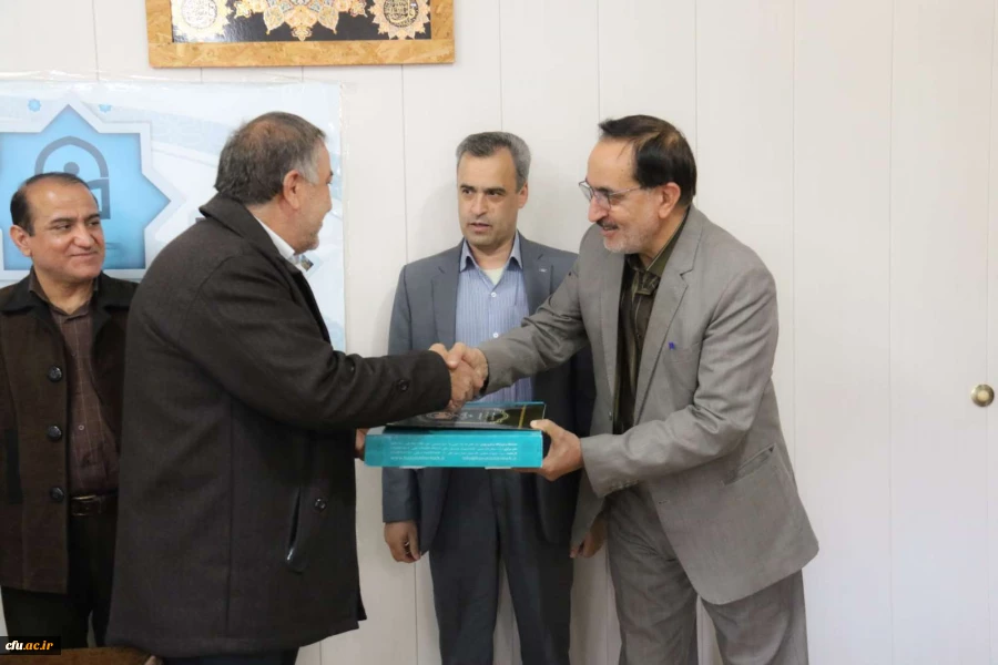 تجلیل از کارکنان حوزه مالی پردیس های استانی دانشگاه فرهنگیان یزد
 7