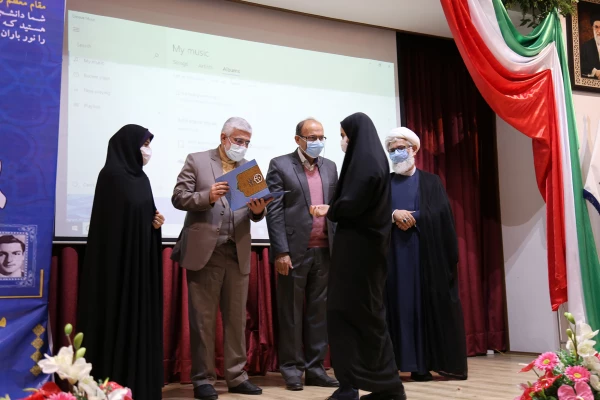 مراسم گرامیداشت روز دانشجو با حضور استاندار گلستان برگزار شد. 11