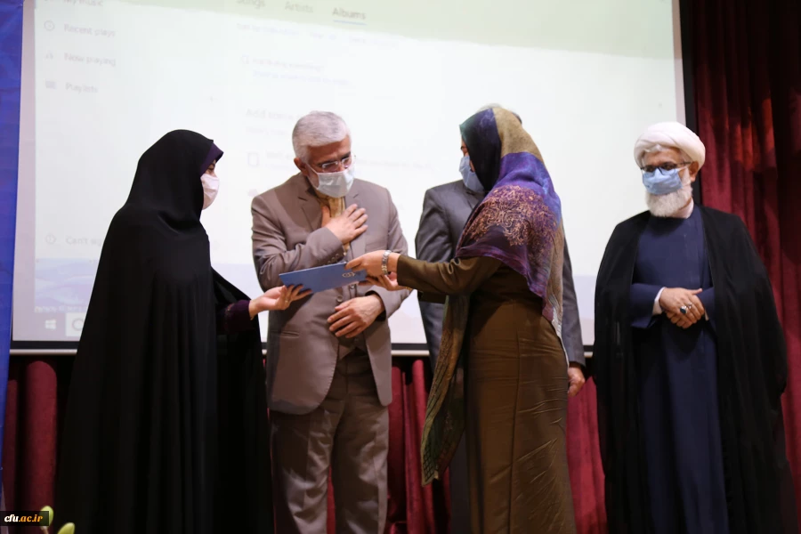 مراسم گرامیداشت روز دانشجو با حضور استاندار گلستان برگزار شد. 12