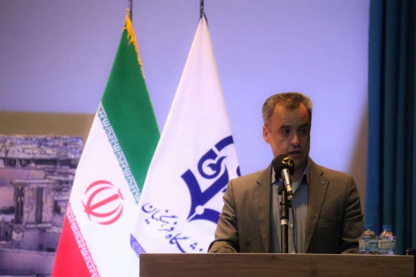 جشن بزرگداشت روز دانشجو
 3