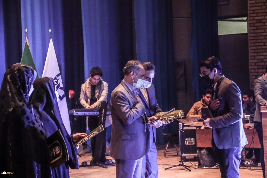 جشن بزرگداشت روز دانشجو
 15