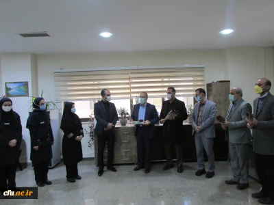 توسط سرپرست دانشگاه فرهنگیان استان مرکزی صورت گرفت:

دیدار با پرستاران بیمارستان امیرالمومنین (ع) در بزرگداشت ولادت حضرت زینب (س)
