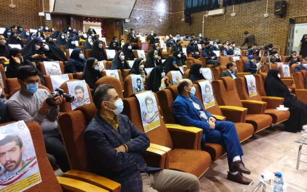 دکترتوان در مراسم گرامیداشت روز دانشجو دردانشگاه فرهنگیان کرمان 
شانزده آذر روز دانشجو یادآور تلاش ها و دستاورد هایی است که از قشر دانشجو در تاریخ جنبش دانشجویی کشور به یاد داریم  2