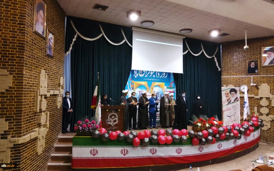 دکترتوان در مراسم گرامیداشت روز دانشجو دردانشگاه فرهنگیان کرمان 
شانزده آذر روز دانشجو یادآور تلاش ها و دستاورد هایی است که از قشر دانشجو در تاریخ جنبش دانشجویی کشور به یاد داریم  2