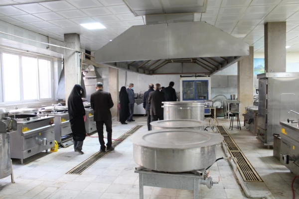 ارزیابی میزان آمادگی پردیس های استان قزوین برای حضور دانشجو معلمان در ترم آینده 12