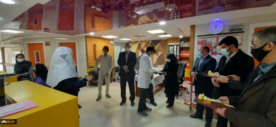 تجلیل از پرستاران بیمارستان شهر فرخشهر به مناسبت روز پرستار
 9