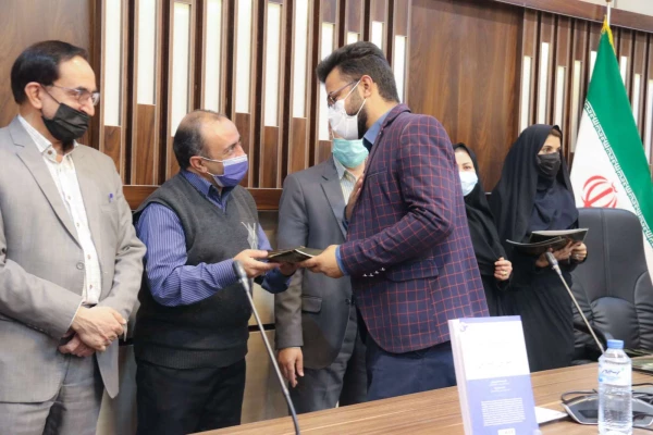 آیین گرامیداشت هفته پژوهش و فناوری
 10