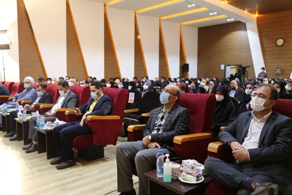 زنان جایگاه ویژه ای در تحقق تمدن نوین اسلامی دارند 9