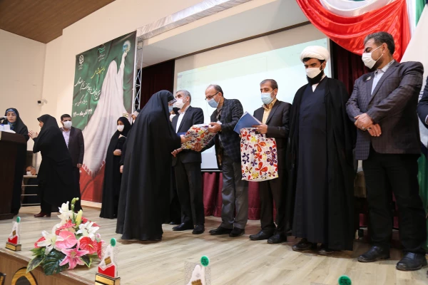 انقلاب اسلامی احیاگر اسلام ناب محمدی در حوزه زنان است 12