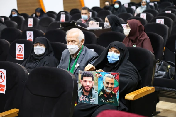 انقلاب اسلامی احیاگر اسلام ناب محمدی در حوزه زنان است 15