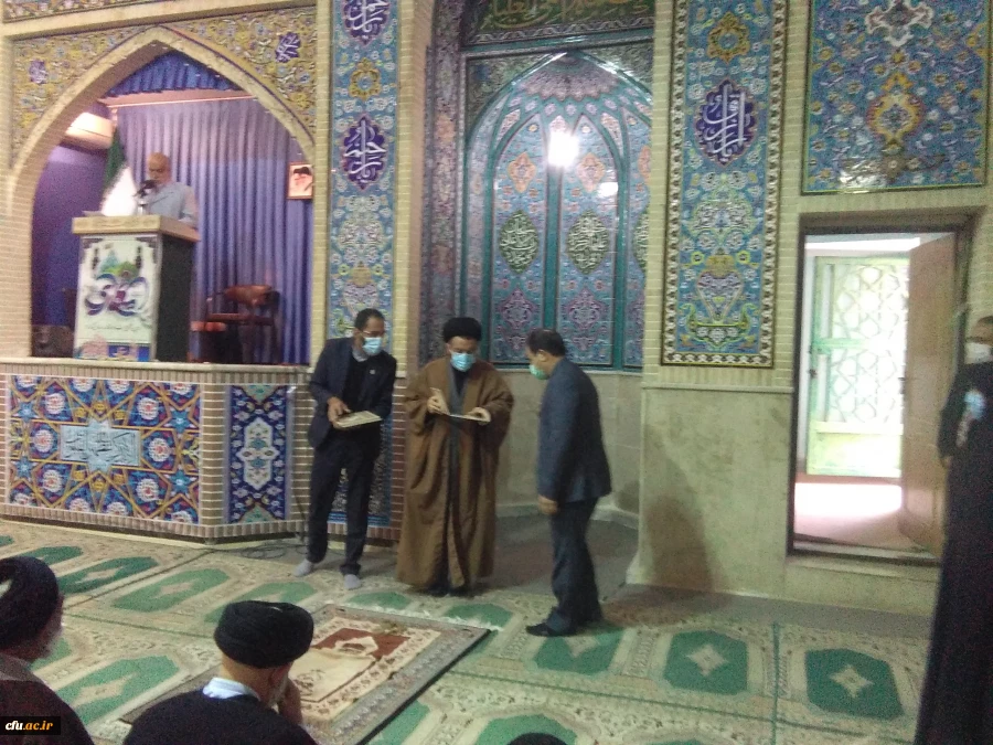 طرح شمیم خدمت توسط دانشگاه فرهنگیان استان و پایگاه مقاومت بسیج کارمندان شهدای دانشگاه فرهنگیان لرستان در حاشیه نماز دشمن شکن جمعه در مصلای الغدیر خرم آباد برگزار شد. 23