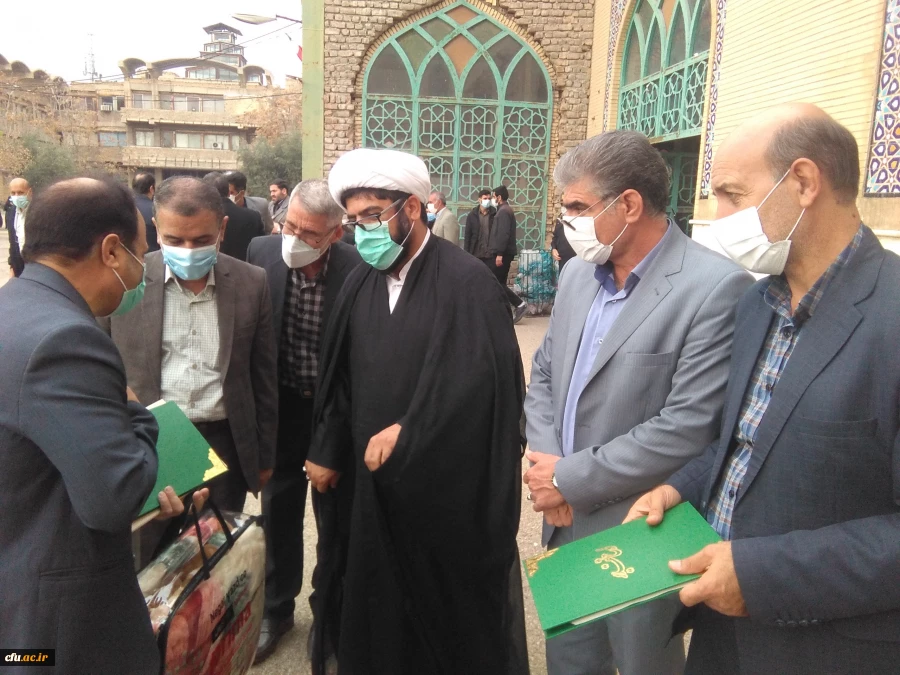 طرح شمیم خدمت توسط دانشگاه فرهنگیان استان و پایگاه مقاومت بسیج کارمندان شهدای دانشگاه فرهنگیان لرستان در حاشیه نماز دشمن شکن جمعه در مصلای الغدیر خرم آباد برگزار شد. 28