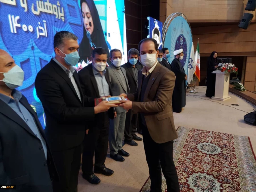 تجلیل از برگزیدگان جشنواره ملی پژوهش و فناوری دانشگاه فرهنگیان 6