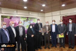 امضای تفاهم نامه ی همکاری سه جانبه بین دانشگاه فرهنگیان استان اصفهان،شرکت پتروشیمی اصفهان و بنیادخیرین حامی دانشگاه فرهنگیان استان اصفهان  2