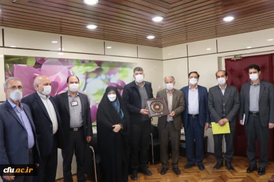 در دانشگاه فرهنگیان استان اصفهان صورت گرفت: 

تفاهم نامه همکاری سه جانبه دانشگاه فرهنگیان اصفهان با شرکت پتروشیمی و بنیاد خیرین حامی این دانشگاه 