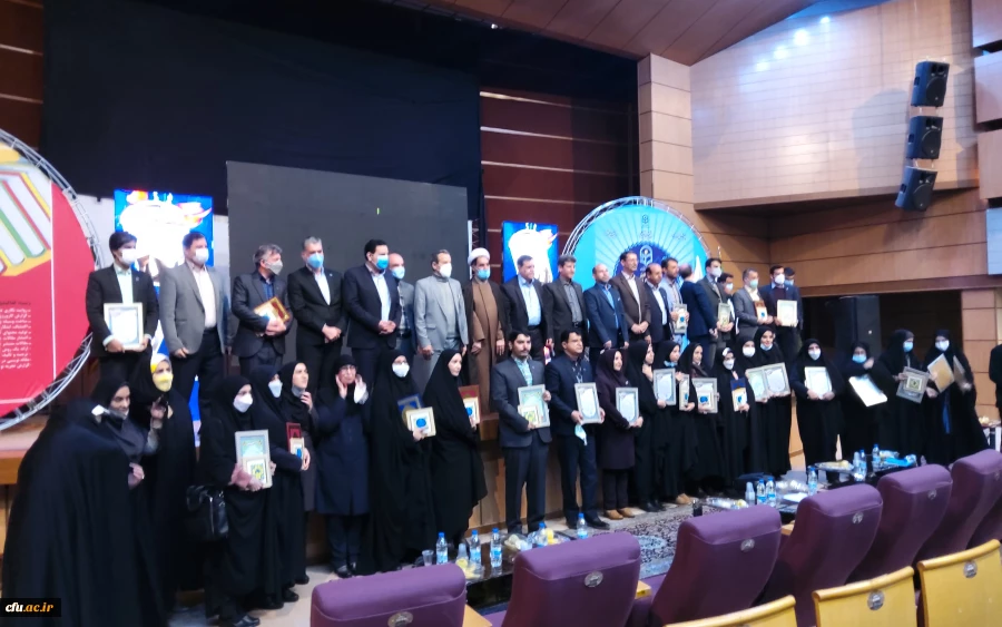 اعلام برگزیدگان نهایی ششمین جشنواره پژوهش های دانشجویی (پویش) سال 1400
 2